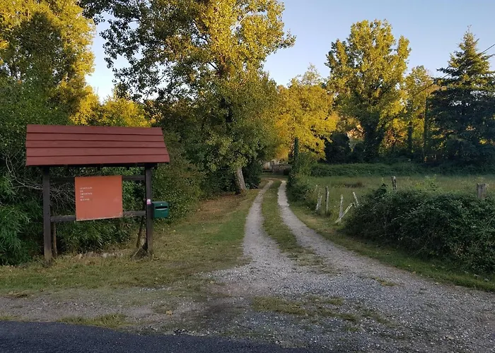 Romantic Mill 30 Min From Bergerac France Semesterbostad